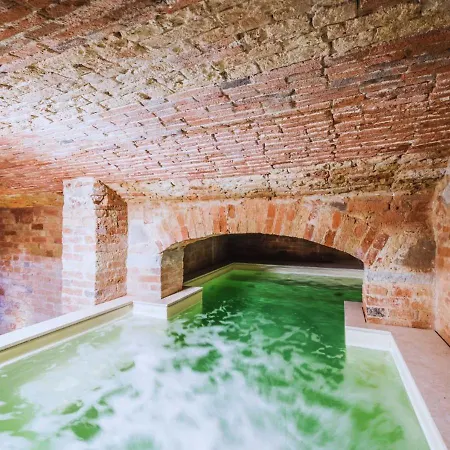 Con Piscina Riscaldata Vicina Al Centro Vila