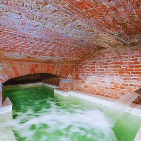 Con Piscina Riscaldata Vicina Al Centro Vila *